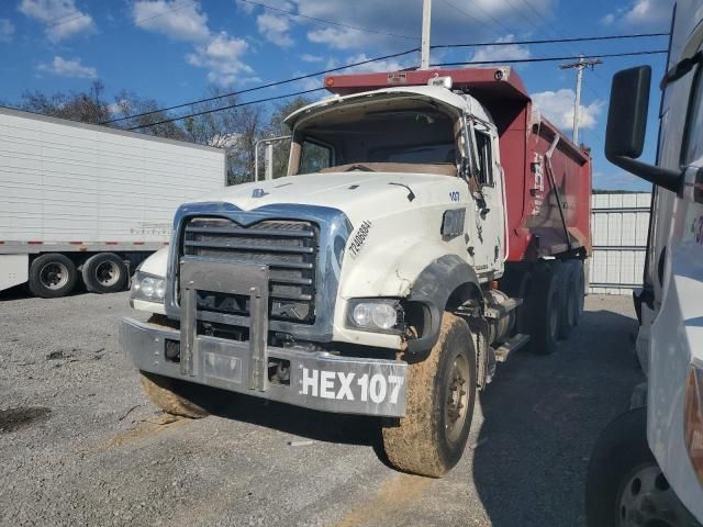 2008 Mack 700 GU700