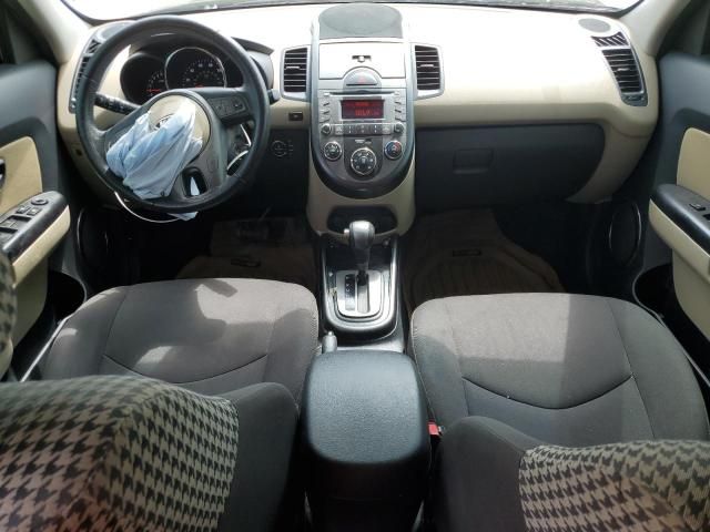 2010 KIA Soul +