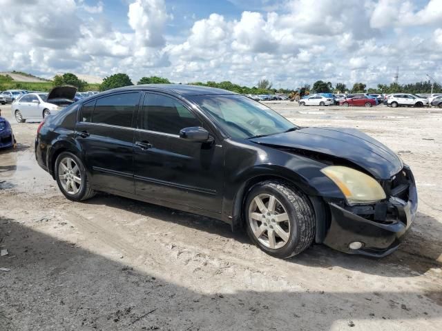 2005 Nissan Maxima SE