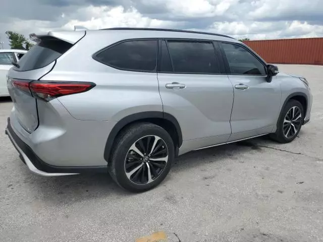 2022 Toyota Highlander XSE