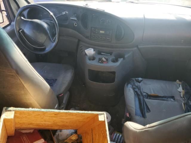 2000 Ford Econoline E150 Van