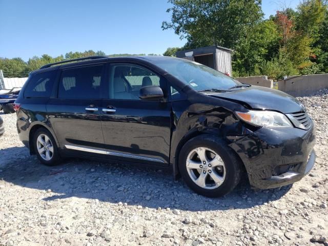 2015 Toyota Sienna LE