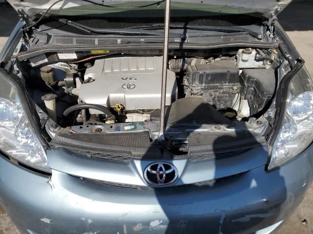 2007 Toyota Sienna XLE