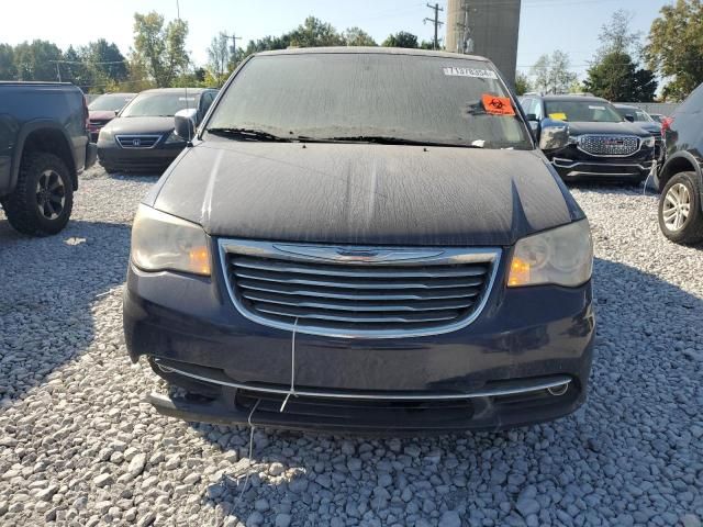 2012 Chrysler Town & Country Touring L