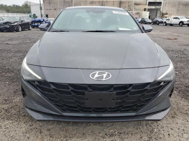 2023 Hyundai Elantra Blue