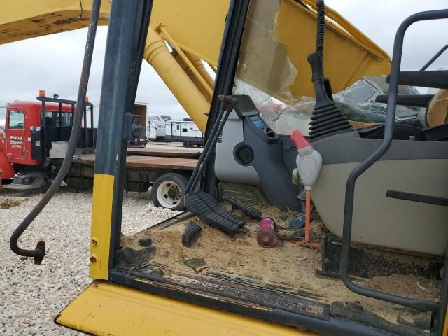 2012 Komatsu PC200LC