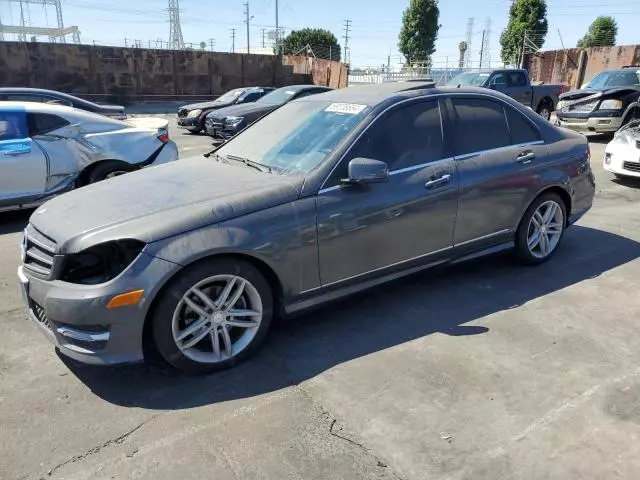 2014 Mercedes-Benz C 250