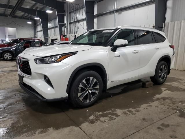 2020 Toyota Highlander Hybrid XLE