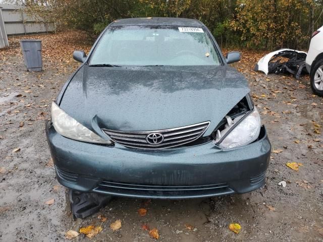 2005 Toyota Camry LE