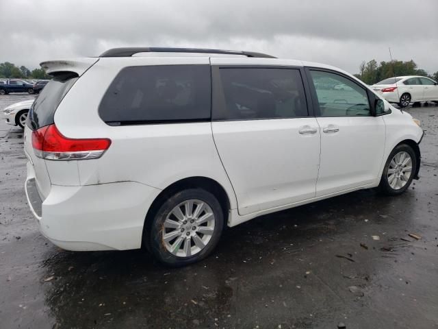 2013 Toyota Sienna XLE