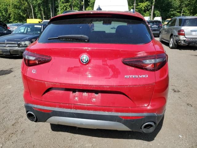 2018 Alfa Romeo Stelvio Sport