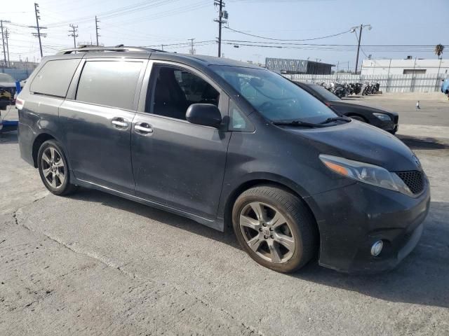 2017 Toyota Sienna SE