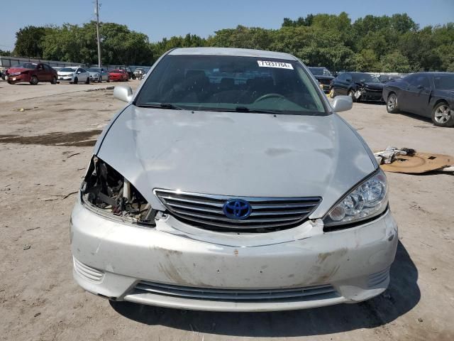 2005 Toyota Camry LE