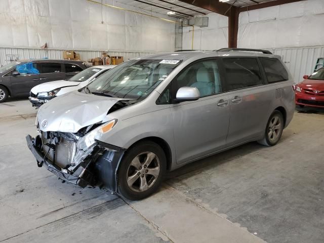 2015 Toyota Sienna LE