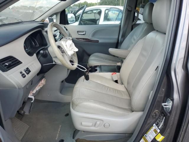 2014 Toyota Sienna XLE