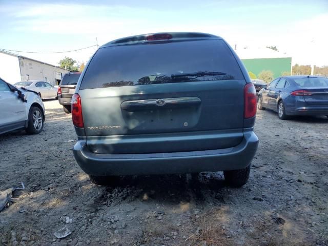 2005 Chrysler Town & Country