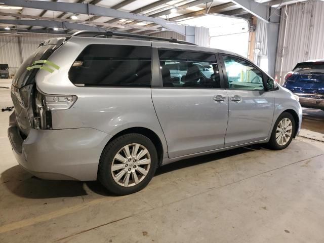 2013 Toyota Sienna XLE