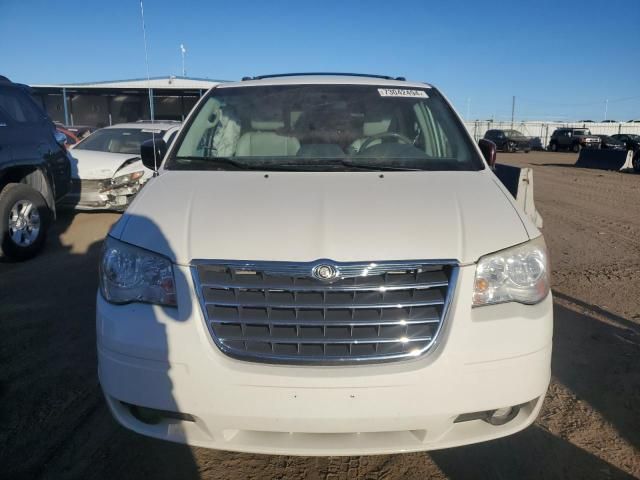 2010 Chrysler Town & Country Touring