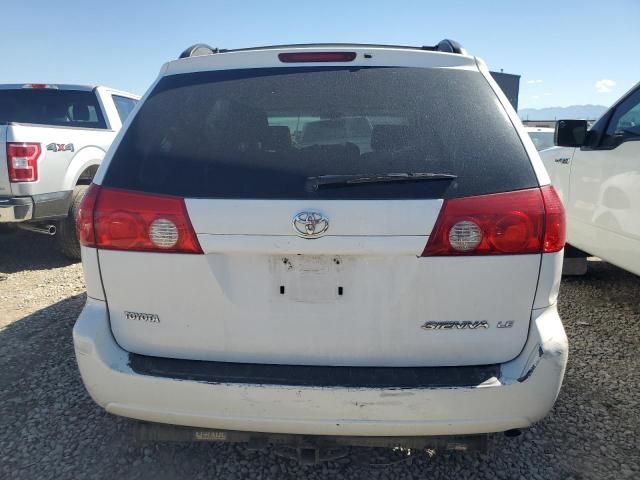 2006 Toyota Sienna CE