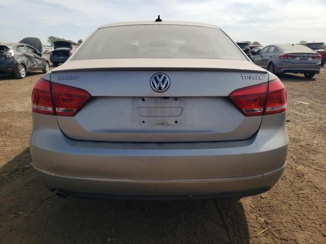 2013 Volkswagen Passat SEL