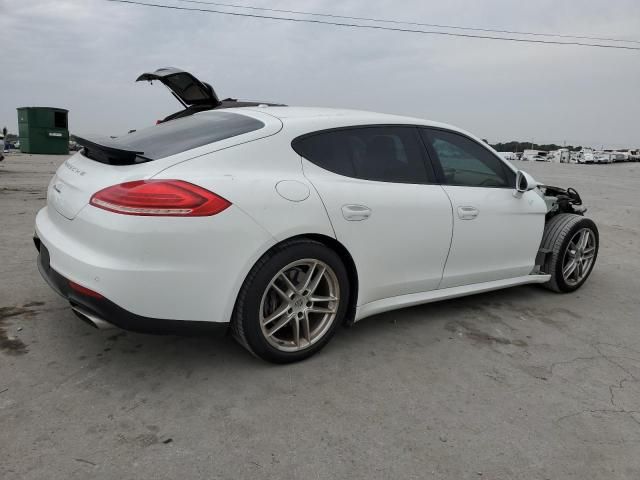 2015 Porsche Panamera 2