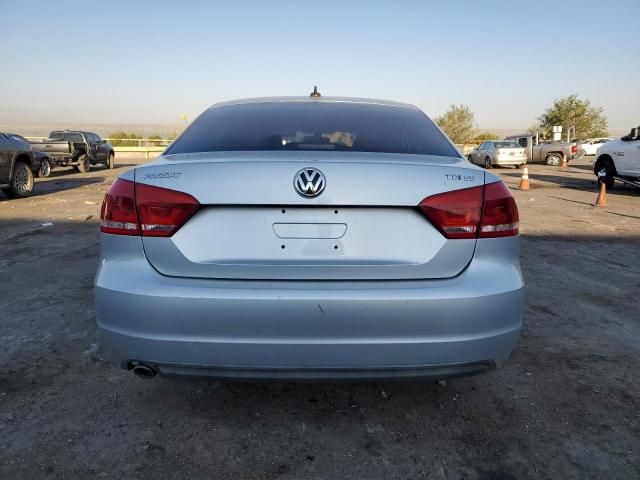 2013 Volkswagen Passat SE