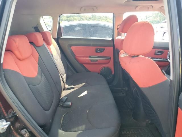 2010 KIA Soul +