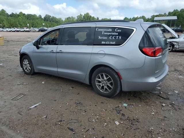 2020 Chrysler Voyager LXI