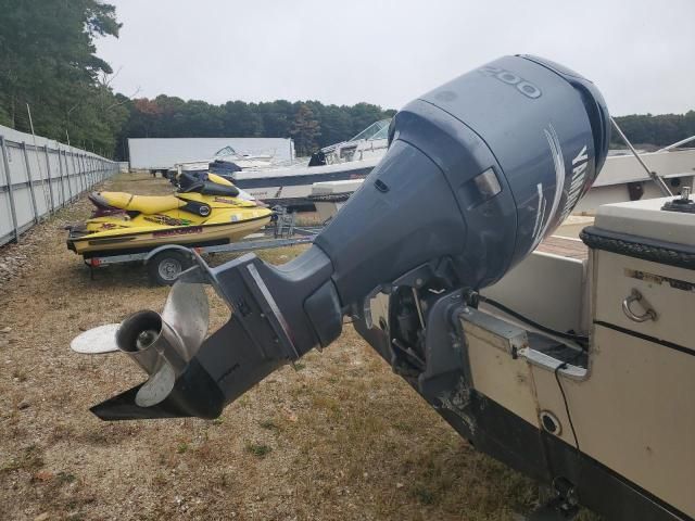 1975 Robalo Boat