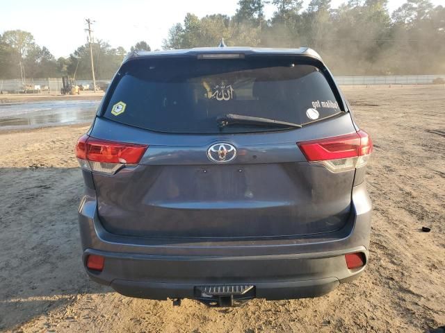 2018 Toyota Highlander SE