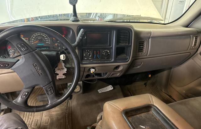 2004 GMC Sierra K2500 Heavy Duty