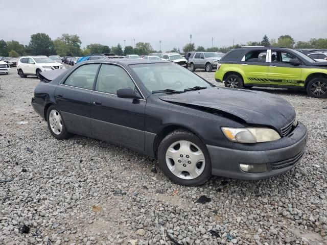 2000 Lexus ES 300