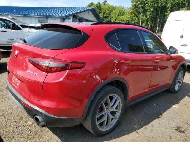 2018 Alfa Romeo Stelvio Sport