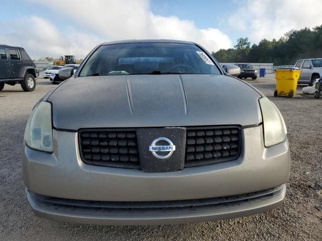 2004 Nissan Maxima SE