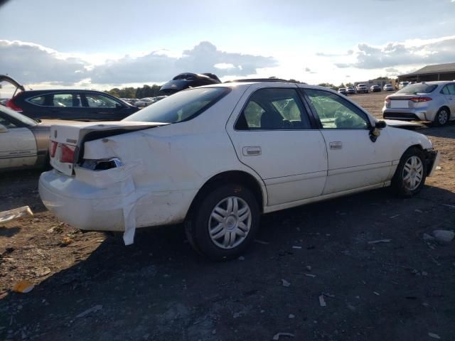 2000 Toyota Camry LE