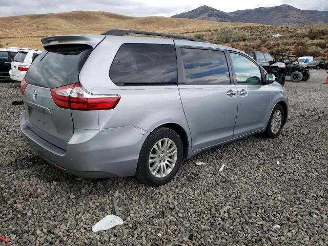 2015 Toyota Sienna XLE