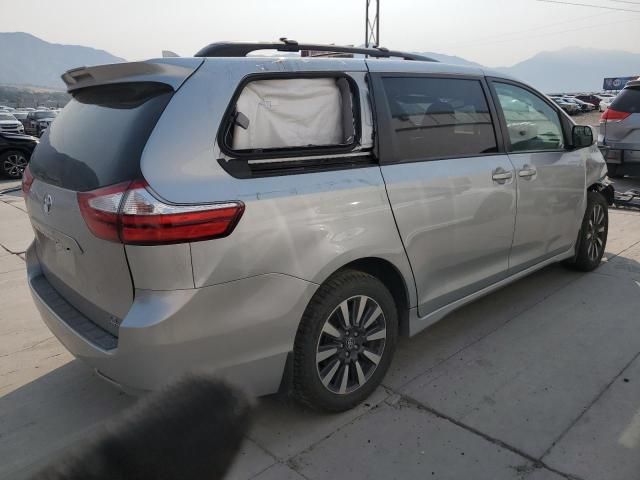 2019 Toyota Sienna LE