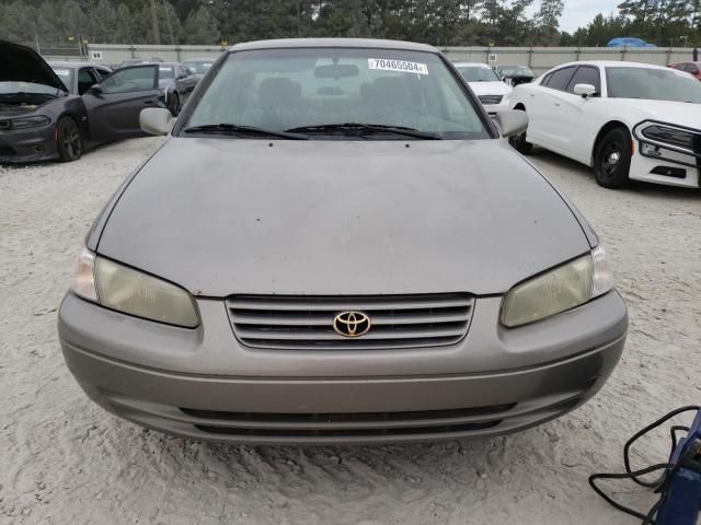 1999 Toyota Camry LE