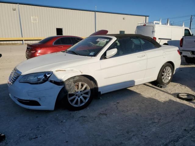 2013 Chrysler 200 Touring