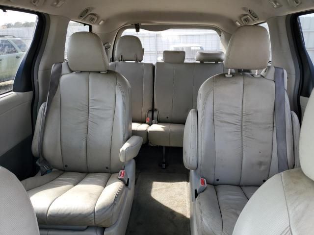 2011 Toyota Sienna XLE