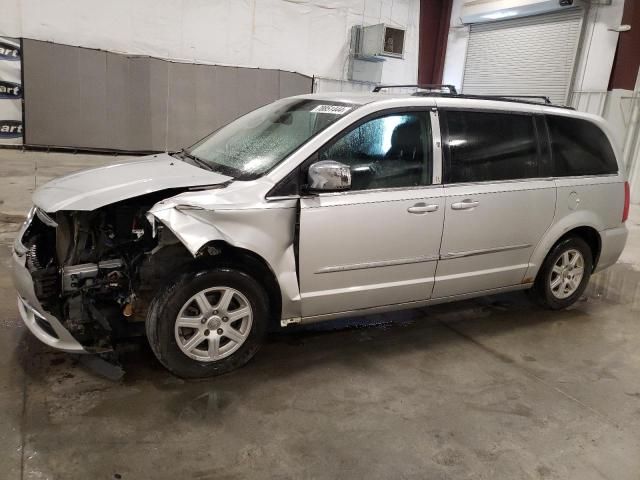 2011 Chrysler Town & Country Touring L