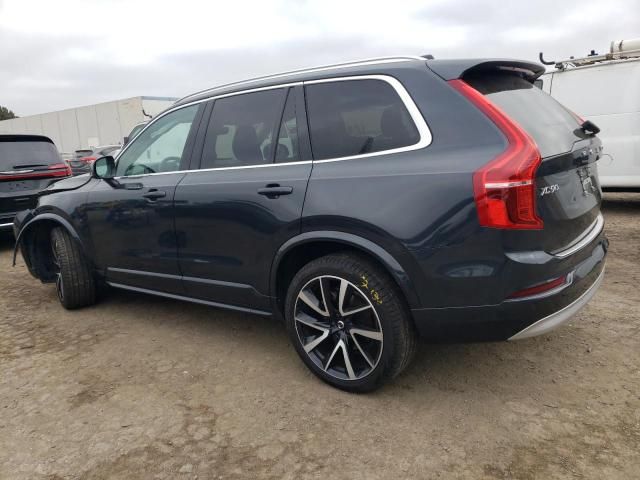 2022 Volvo XC90 T6 Momentum