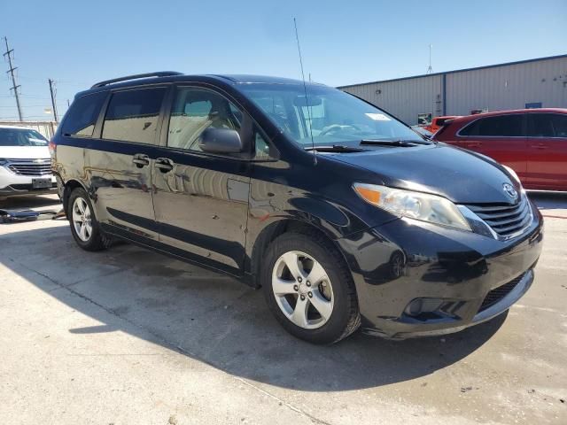 2013 Toyota Sienna LE