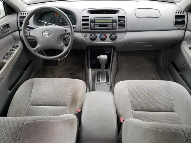 2004 Toyota Camry LE