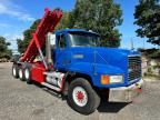 1997 Mack 700 CL700