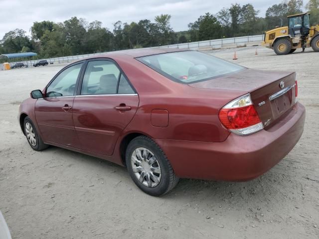 2005 Toyota Camry LE