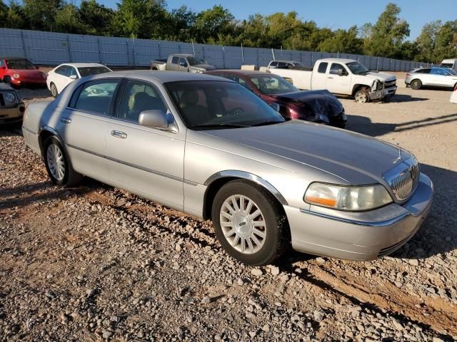 2003 Lincoln Town Car Executive