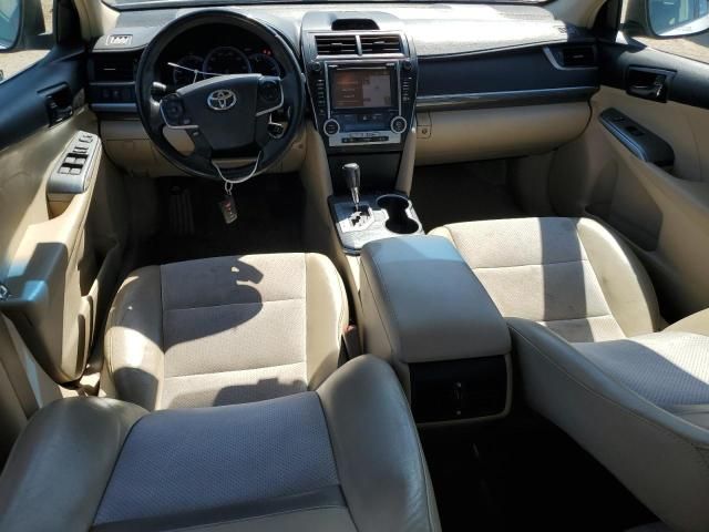 2014 Toyota Camry Hybrid