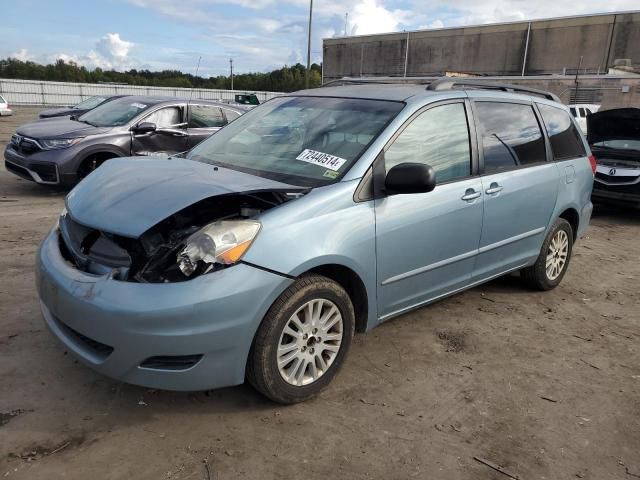 2008 Toyota Sienna LE