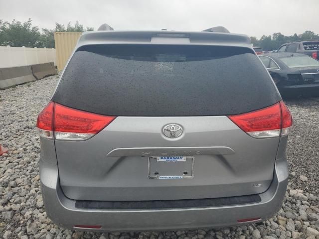 2014 Toyota Sienna LE